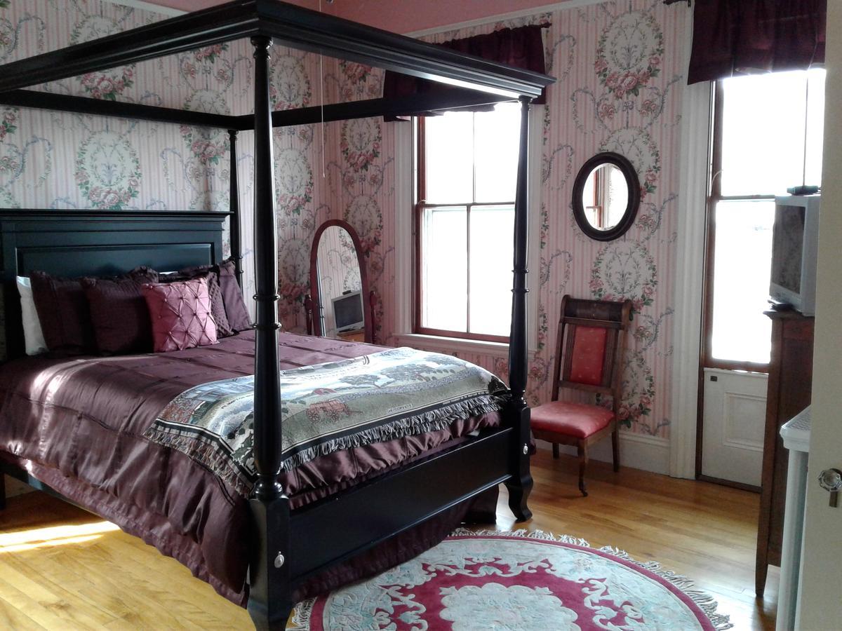 רנטהם Proctor Mansion Inn מראה חיצוני תמונה